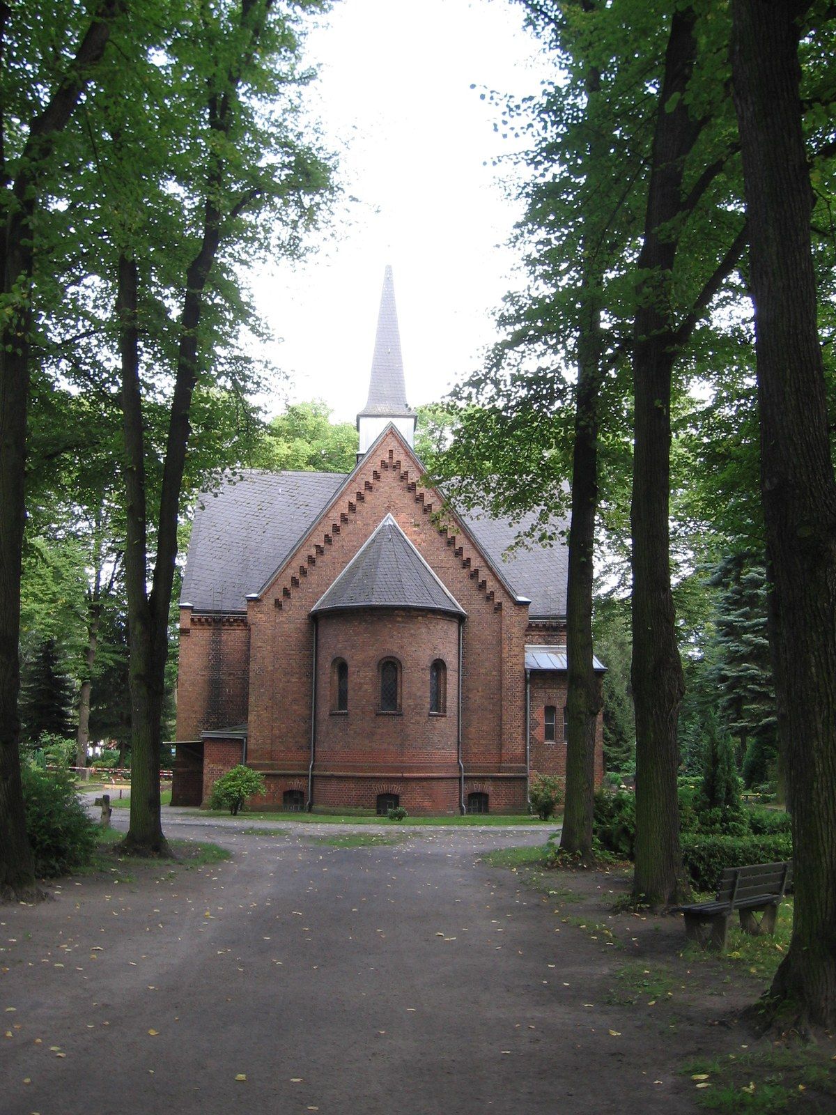Backsteinkapelle des Friedhofs St. Andreas-St. Markus – St.-Andreas-St.-Markus-Friedhof